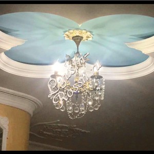 Бронза  3-4 лампы Фигура